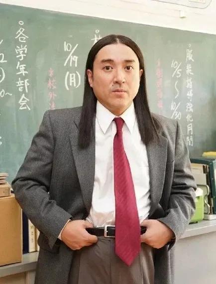 明星百年难得一见的滑稽照。真实的男神女神还不如镜子里的你