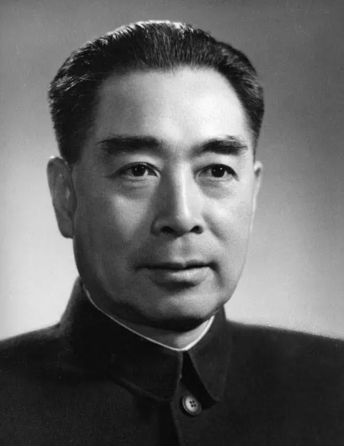 为了警告麦克阿瑟，周总理仔细选择英语用词，选出最霸气的一句