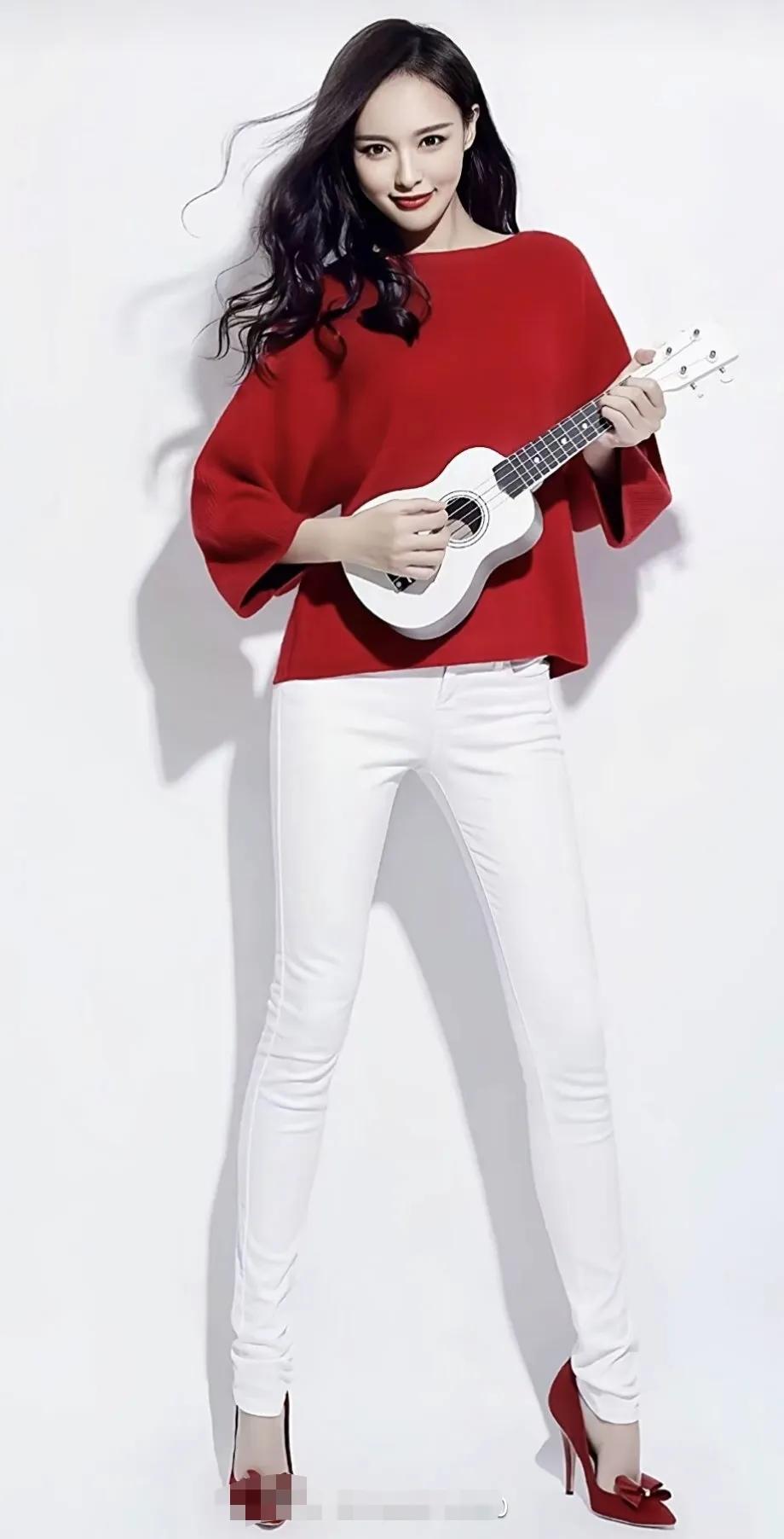 最甜的笑……唐嫣