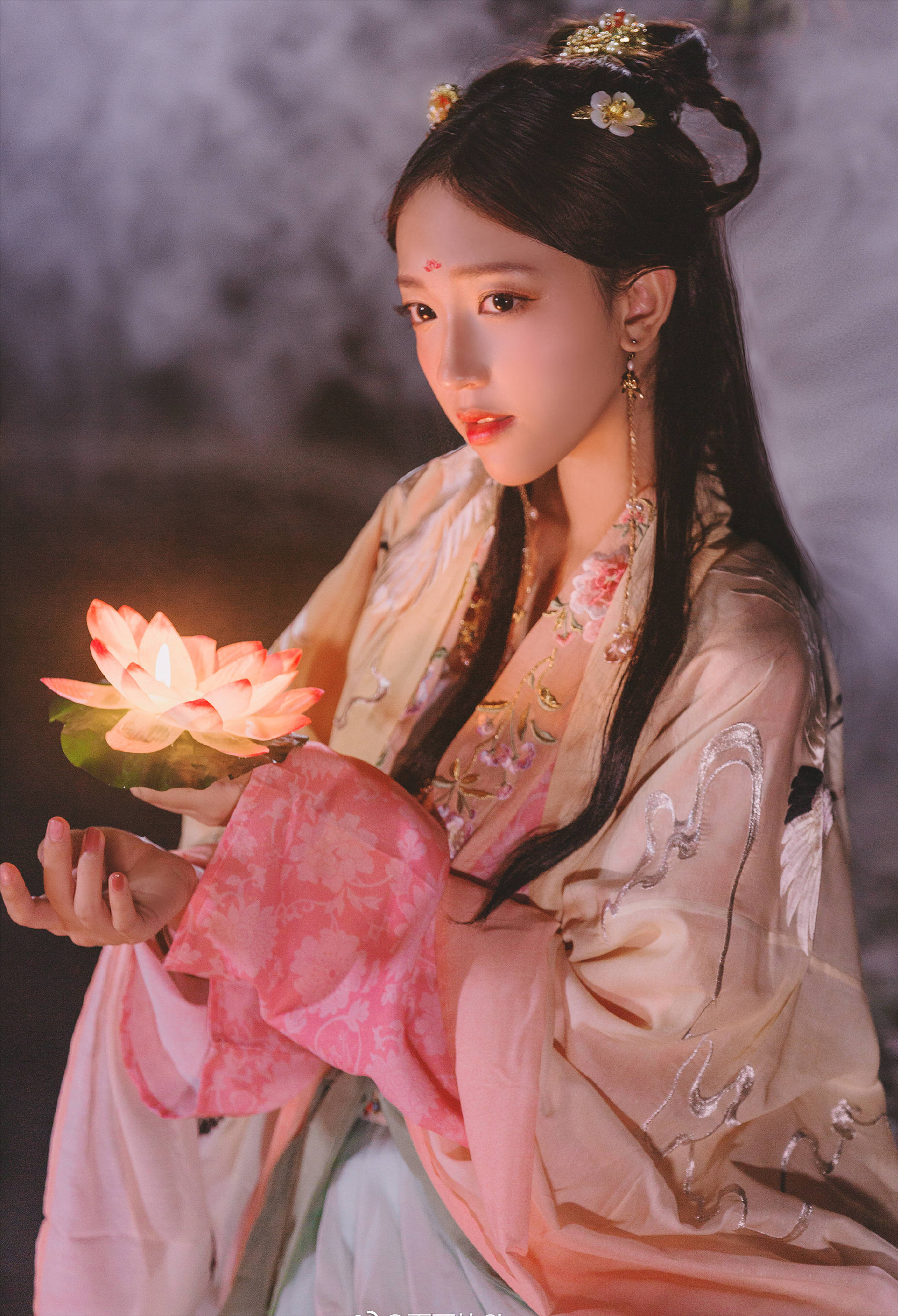 十二位让人一眼倾心的古风汉服美人，实在太漂亮