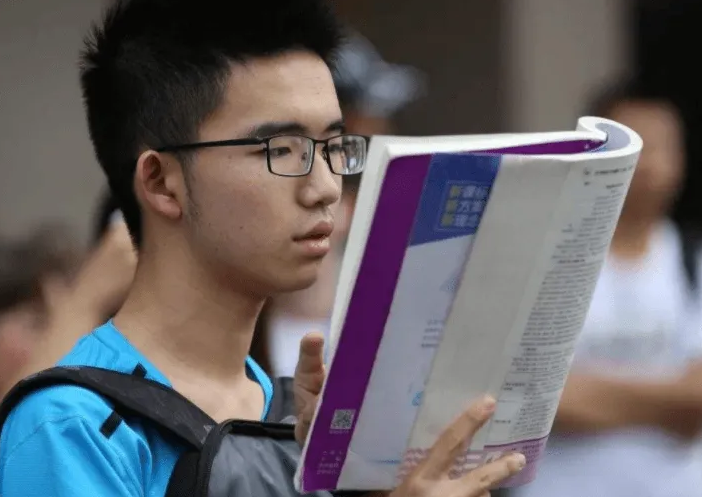 取消高考选择题，不给差生蒙的机会？大学教授的建议引起热议