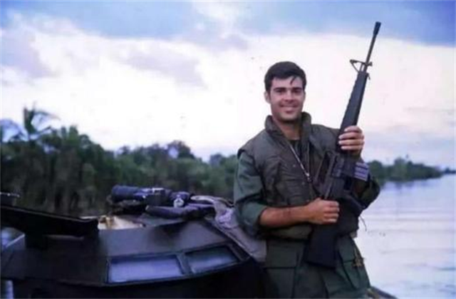 美国大兵在越南有了女儿并不知道，48年后父女相认称很愧疚