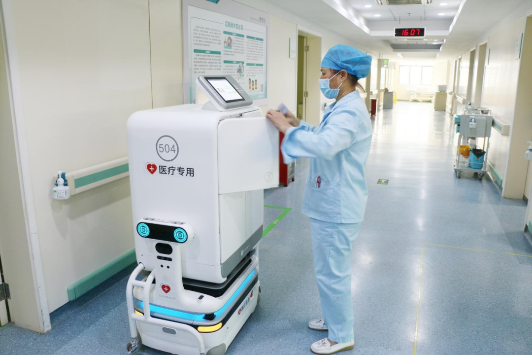 坎德拉医疗多功能机器人助力打造现代化、智能化的“5G智慧医院”