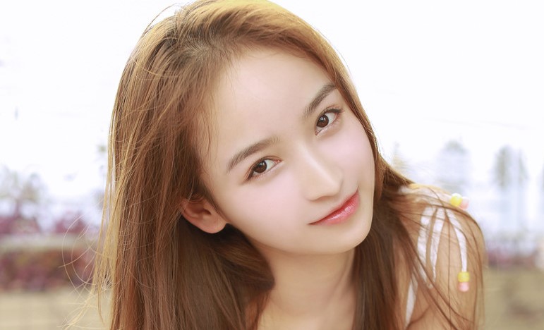 和女孩子聊天，这三个小技巧，越聊女生越开心