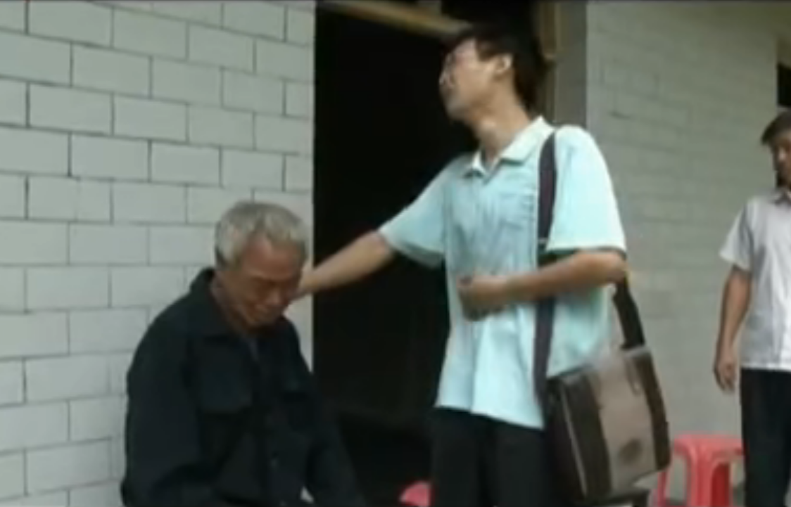 一家七口离奇失踪，聋哑父亲坚守18年等到大儿子：是母亲把我卖了