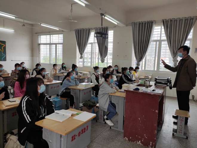 青春飞扬，舞动华章，安陆中职教育未来可期