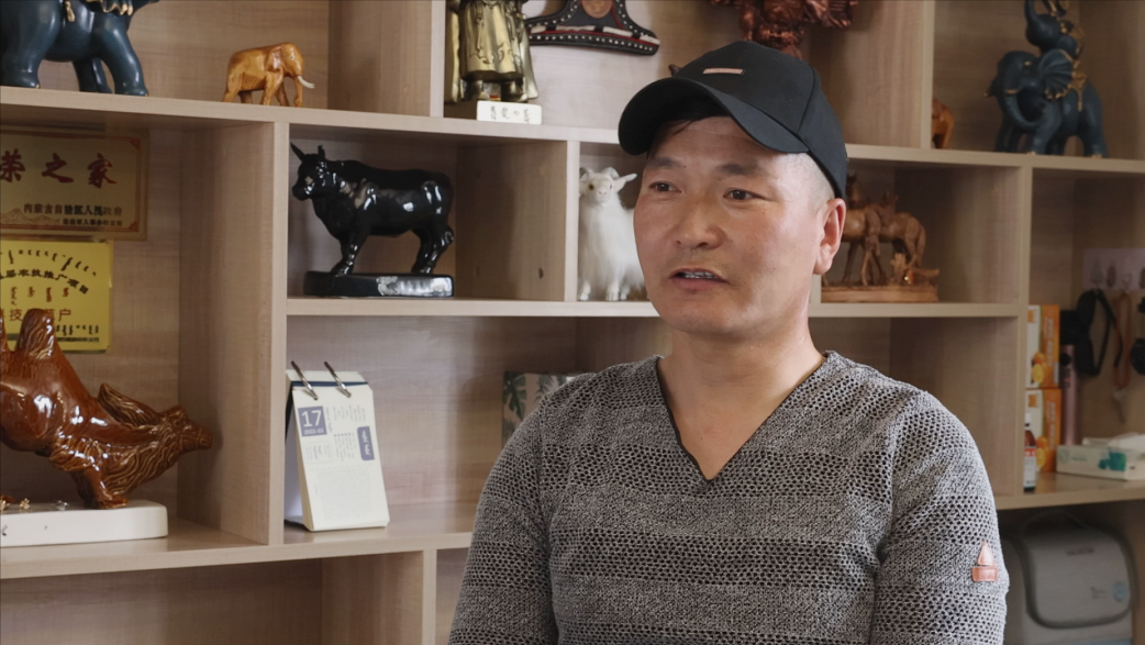 榜样就在身边80后——牧民阿拉腾呼雅嘎家的“改革”之路