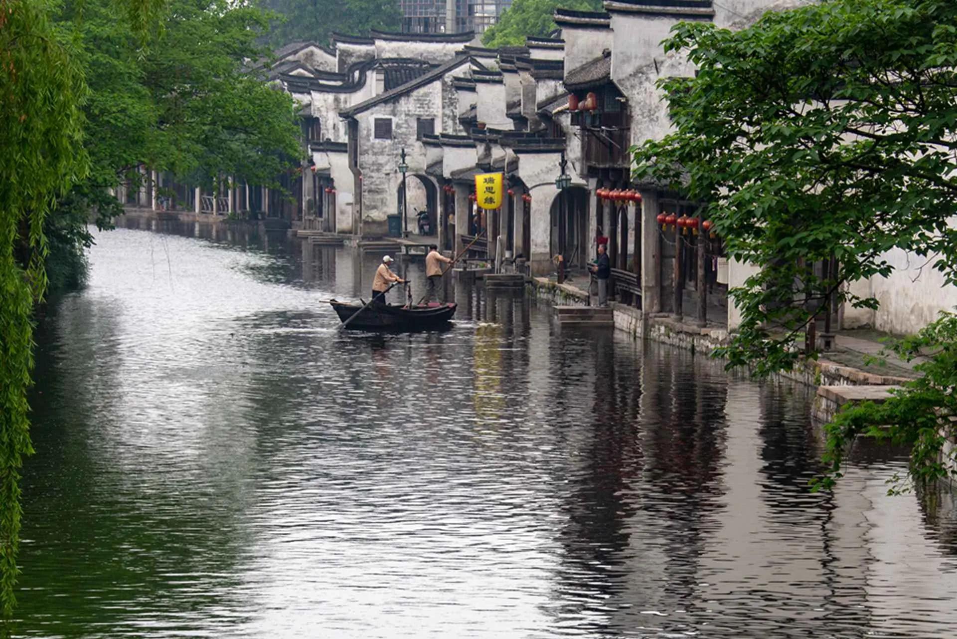 细雨霏霏中的南浔古镇 江南水乡名镇