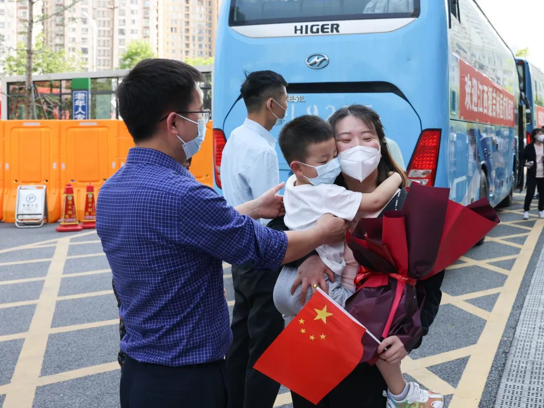 江西援吉医疗队结束休养返昌回院