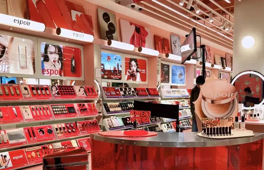 曾年销40亿，如今撤店超600家，这个美妆品牌被“逼出”中国市场