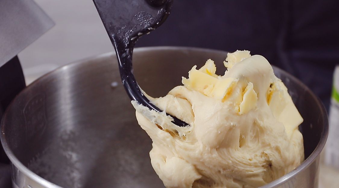 天气寒冷，碰到这面包，我绝不手软，包上大鸡腿，吃着真过瘾