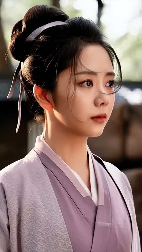 “氧气少女”谭松韵，清纯甜美温柔可人