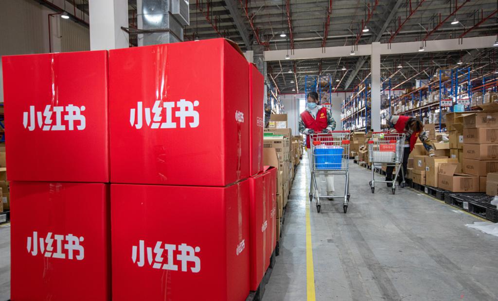 大半个互联网，都在“追杀”小红书