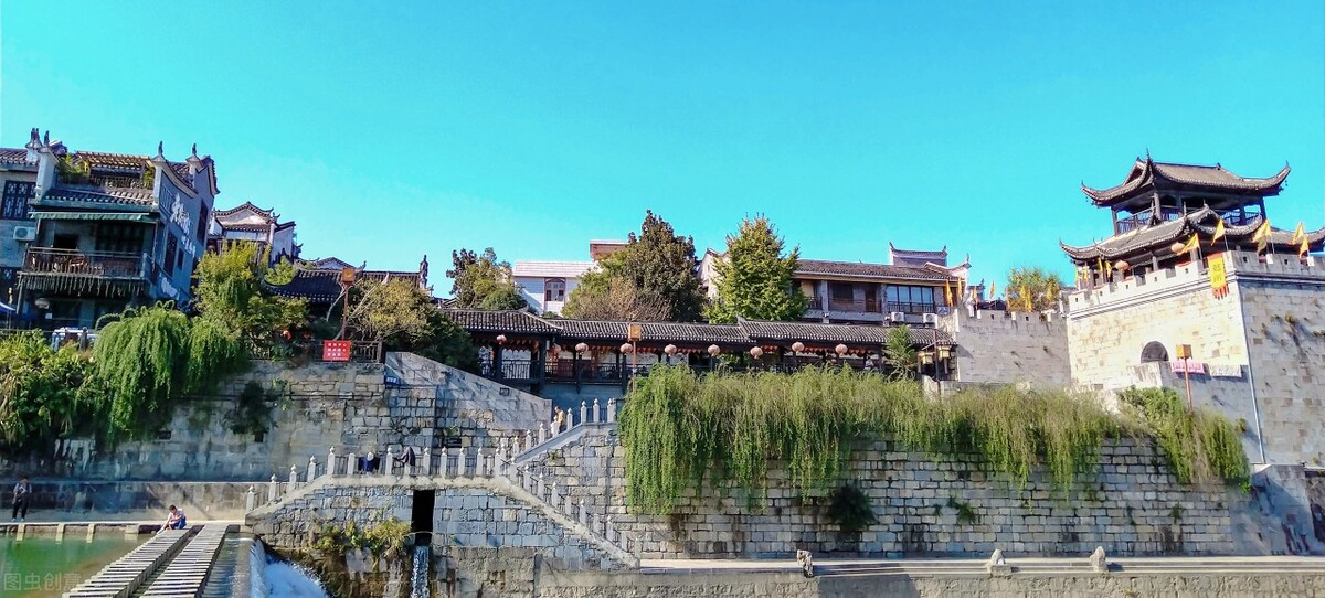湖南知名度最高的5大古镇，距今4200多年历史，是湘西4大古镇之首