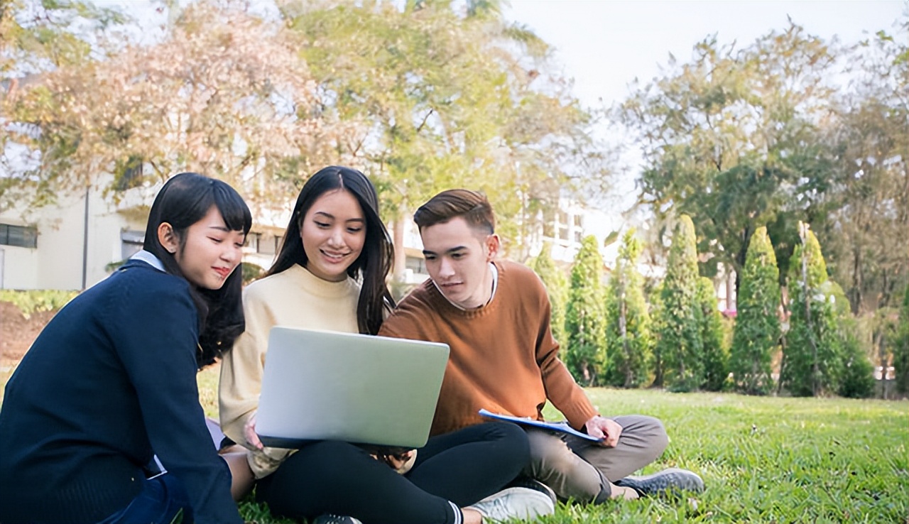 兰州交通大学一学生在宿舍意外死亡，校方通报公布，令人惋惜