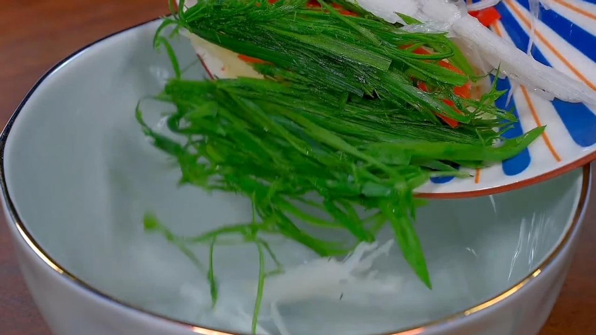 夏天，再贵也要多给孩子吃这2样菜，长高“黄金期”不吃亏