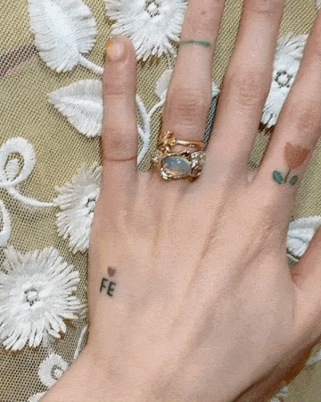 2022巴黎时装周最土CP出圈了！堪比欧阳娜娜搭上了宋小宝