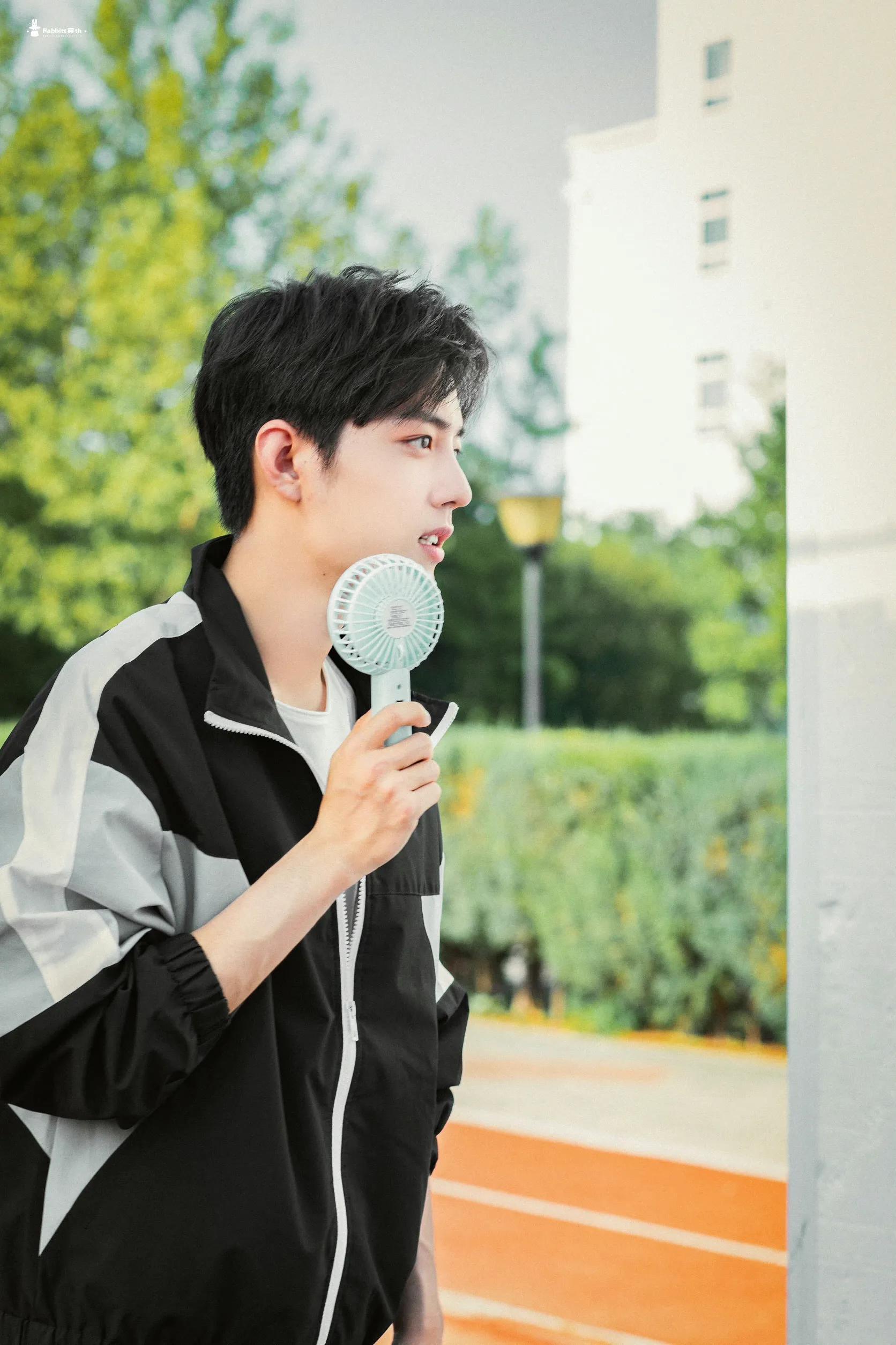 「肖战图集」帅气得超过1005分