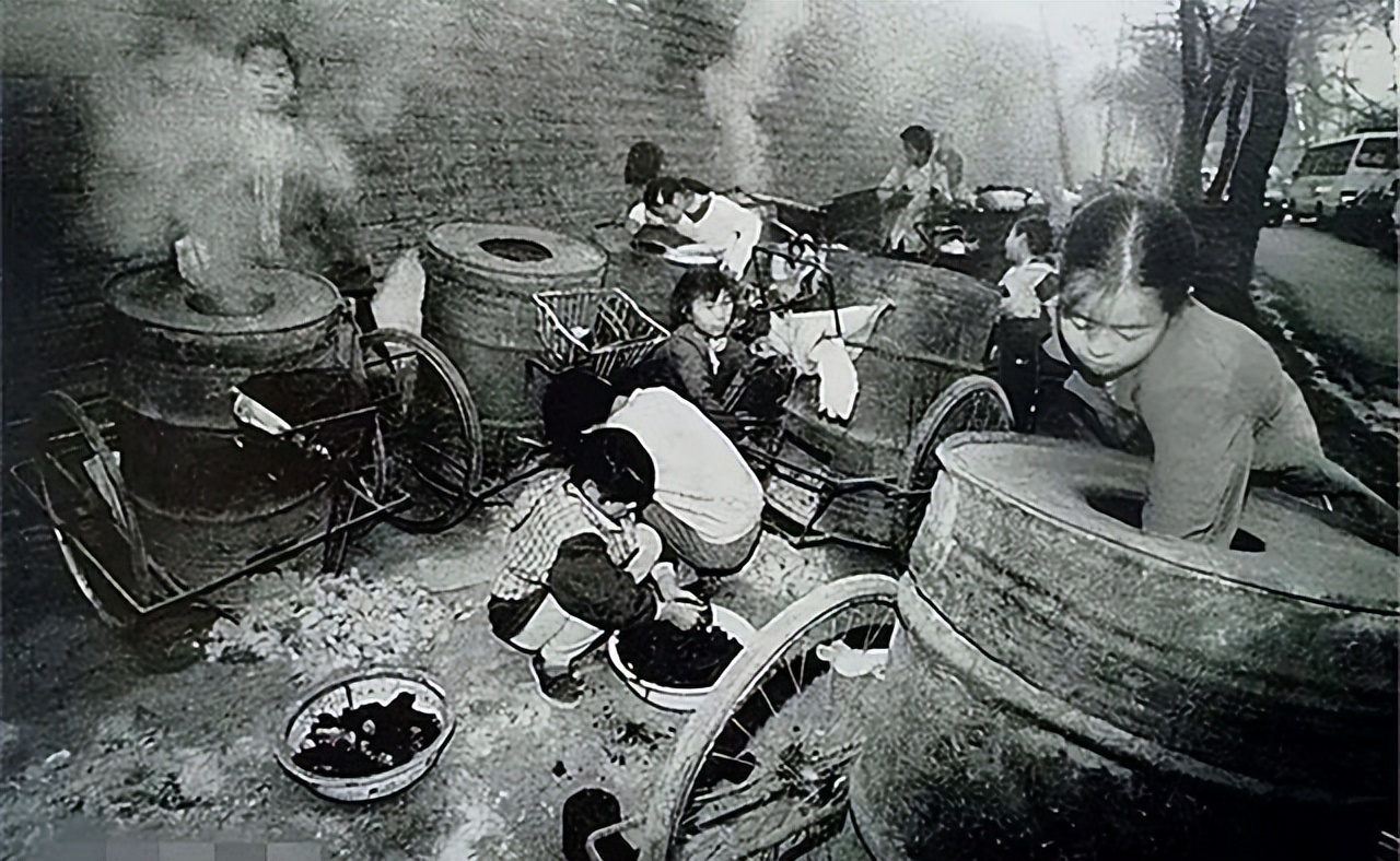 90年，江西高二女生帮助10岁陌生弟弟，27年后弟弟事业有成来报恩