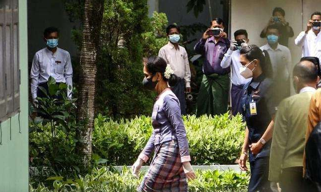 �й��ܱ߷���4���£��ձ����ݹ�������ɽ�ؼ����̡��վ����ݵ�