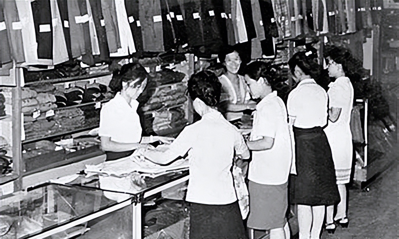 90年，江西高二女生帮助10岁陌生弟弟，27年后弟弟事业有成来报恩