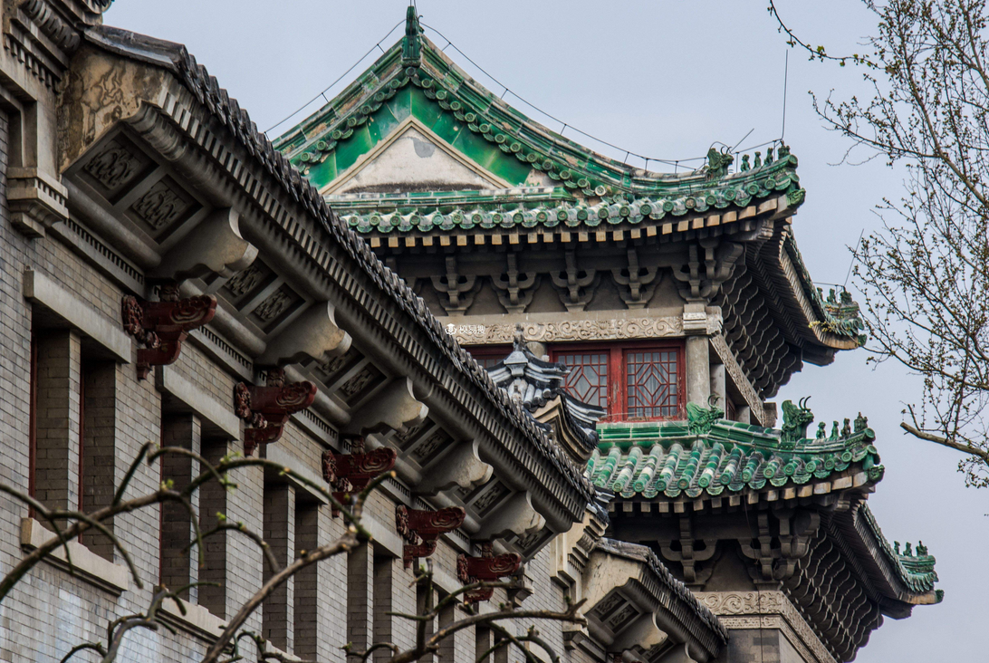 2022年全国各高校“考研”报名人数排行，郑大一骑绝尘，雄踞第一