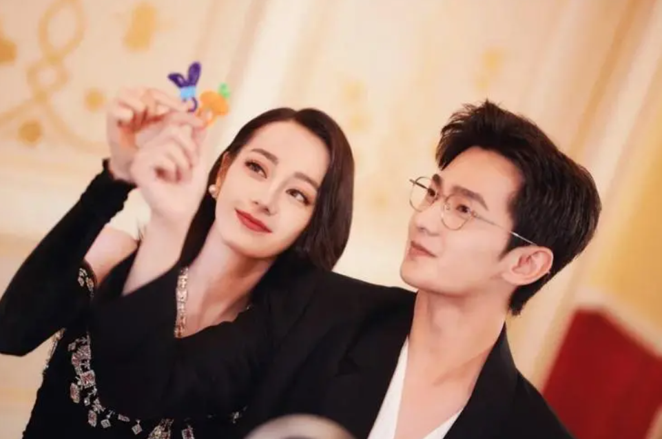 每日问答:迪丽热巴杨洋关系?刘亦菲男朋友?