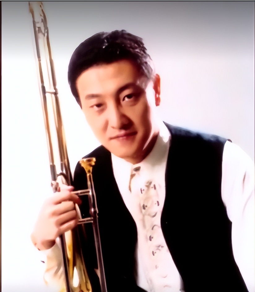 韩磊：苦追王燕2年，39岁终于得偿所愿，结婚16年感情仍如胶似漆