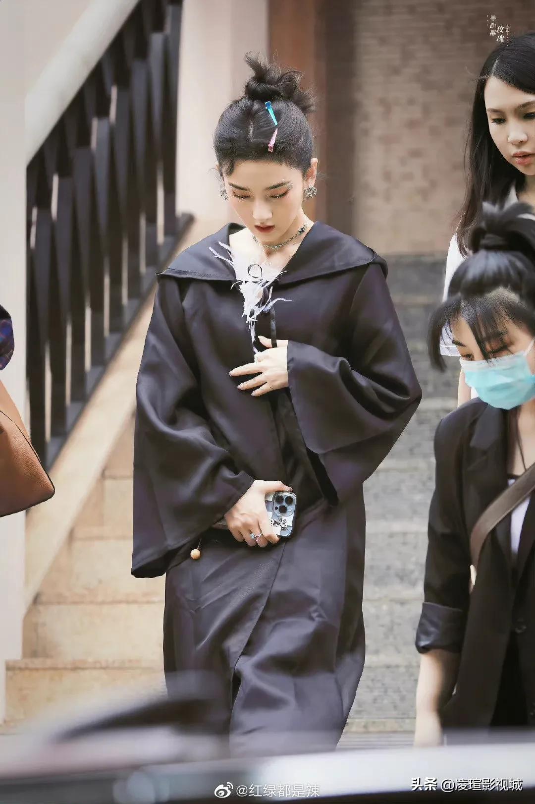 明星壁纸图片分享：宋祖儿（2）