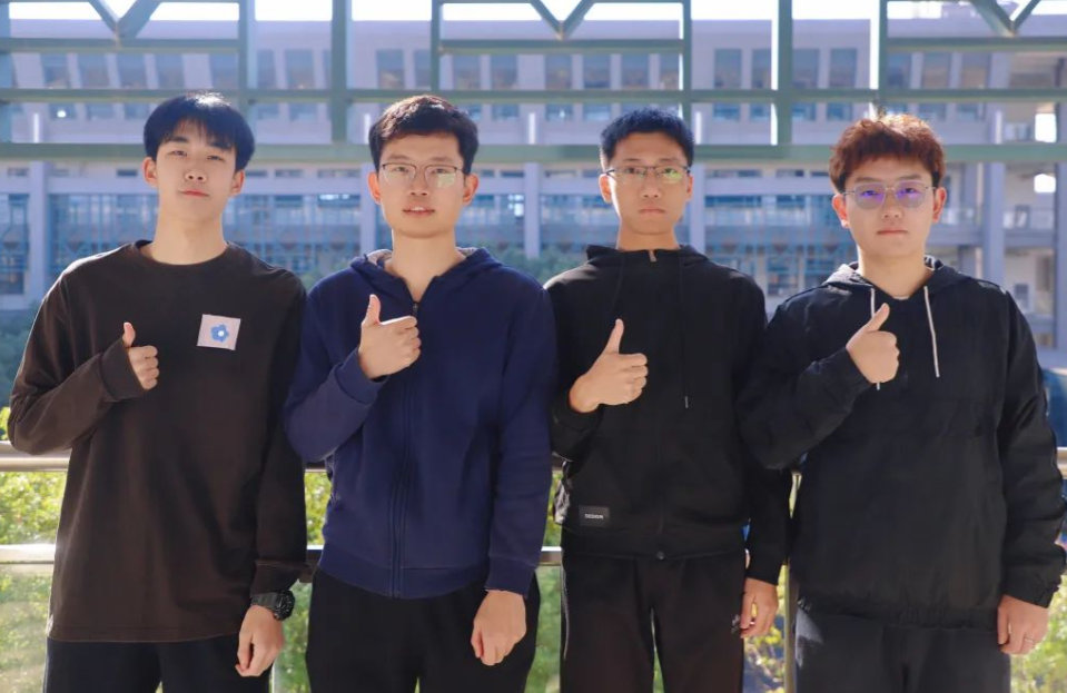 中南大学学霸寝室“不一般”，4人挣20万奖学金，毕业后一起直博