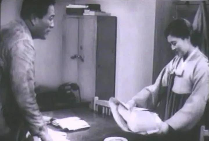 世界电影（0105）朝鲜电影《轧钢工人》（1972）剧照欣赏