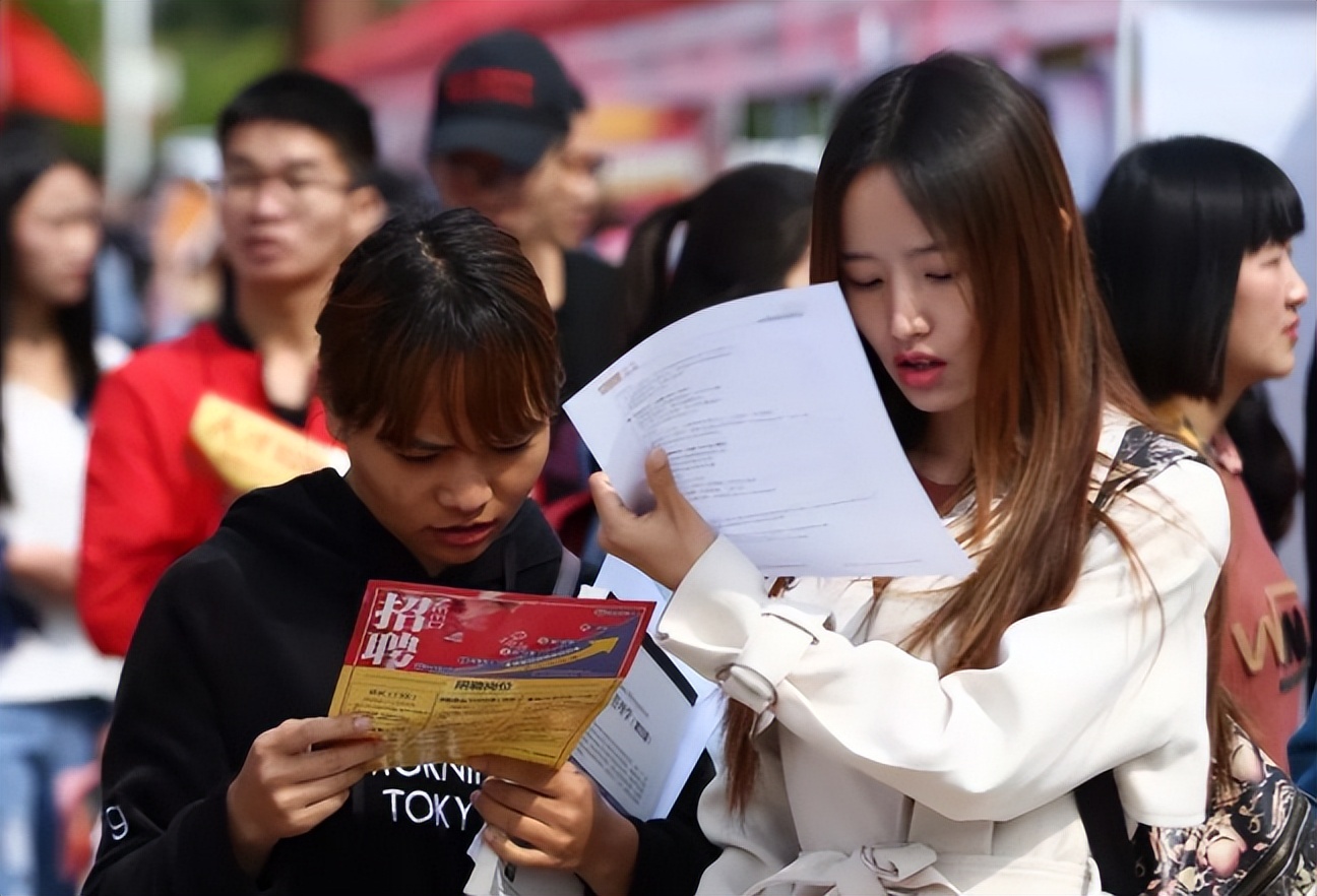 2022世界大学排名，清北并列第十六名，浙大的排名让人十分意外