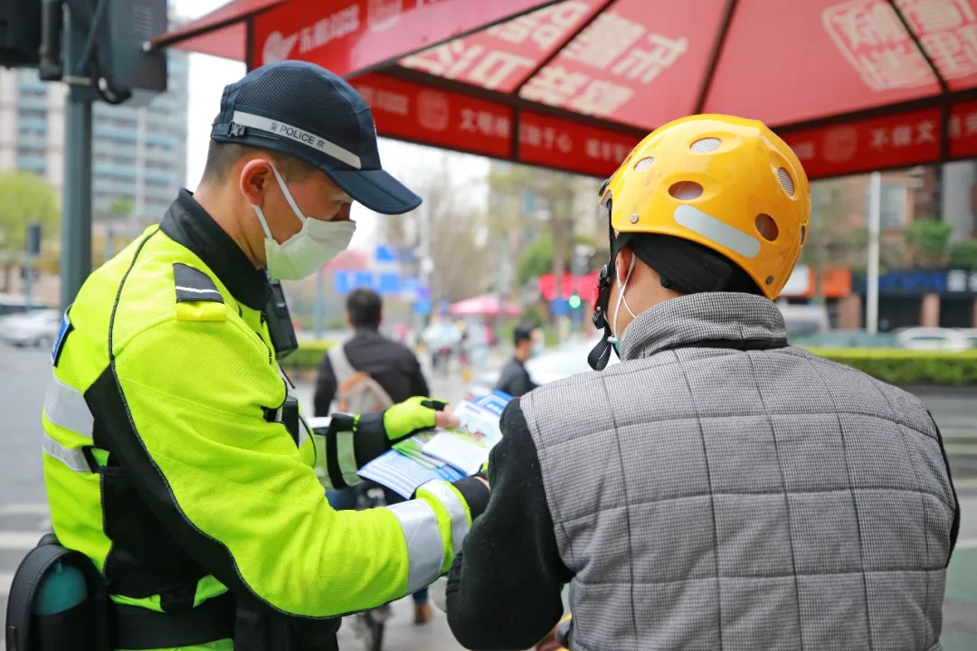 电动车 驾照,小牛电动车 驾照