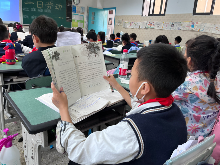 书香润泽生命 阅读成就未来｜继续走进双流区棠湖小学书香班级