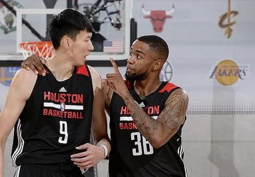 nba的工资和cba哪个高(中国球员NBA薪资一览！易建联赚了1409万美元，那姚明呢)