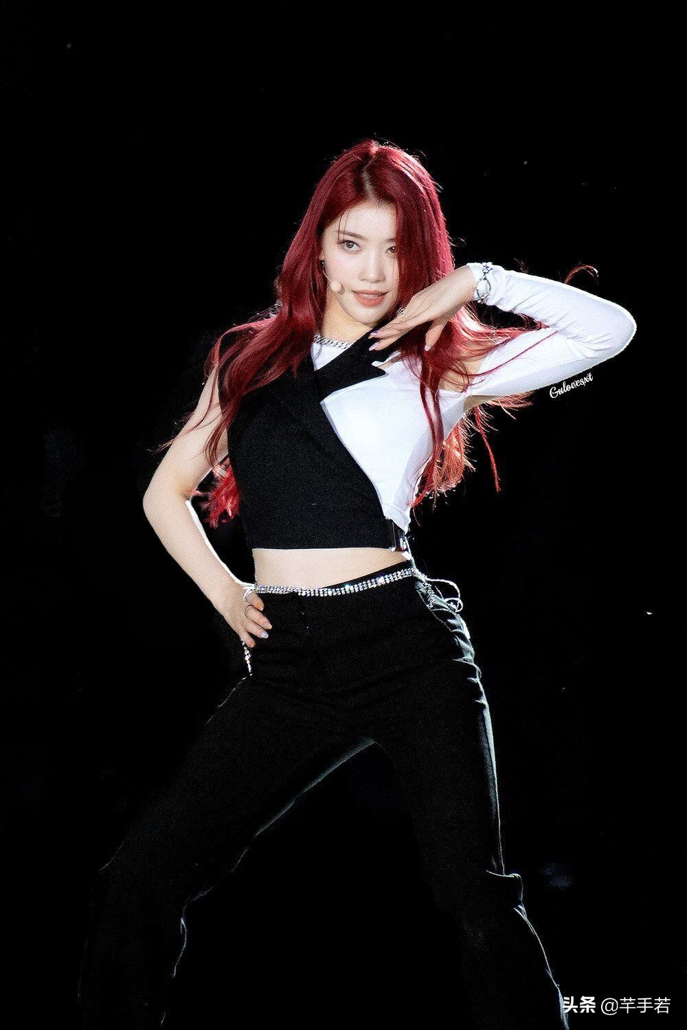 kep1er和本月少女回归，两队新曲均未空降进榜，参加qd2没有加成