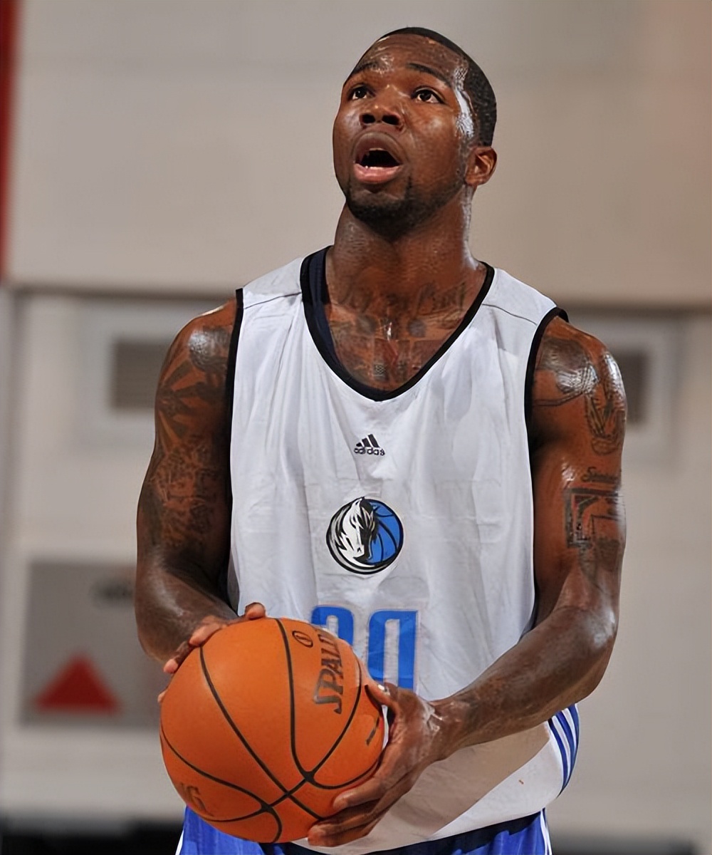 吉林队的超级外援琼斯,打过nba,拿过总冠军!他当时表现如何?