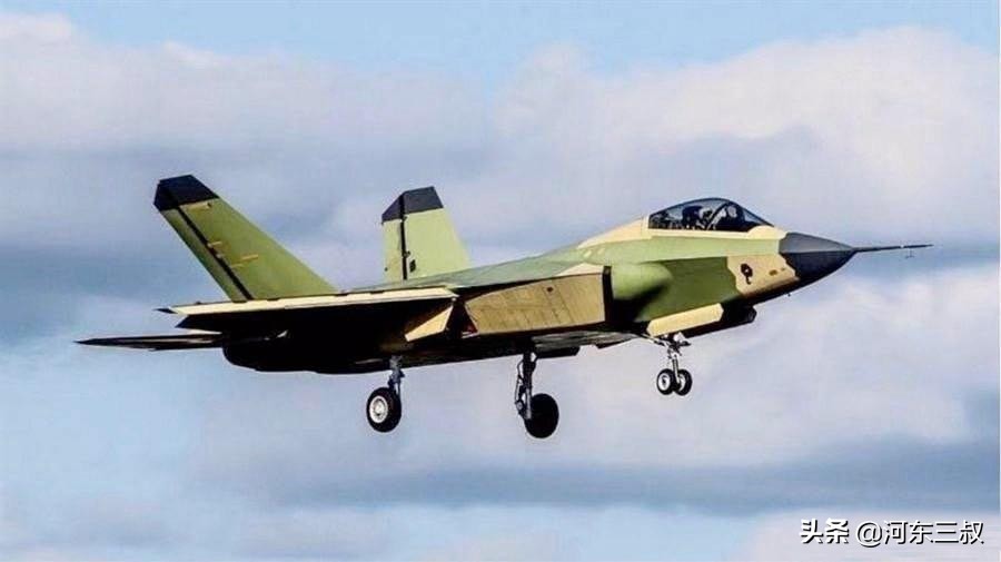 ���Գ��ʽ𣬵���֦ɢҶ�����FC31����ӥ������15���ճ�����