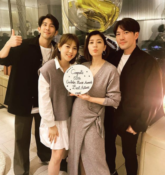 贾静雯回应被老公催四胎，直言生三个已经很棒，赞大S再婚有勇气