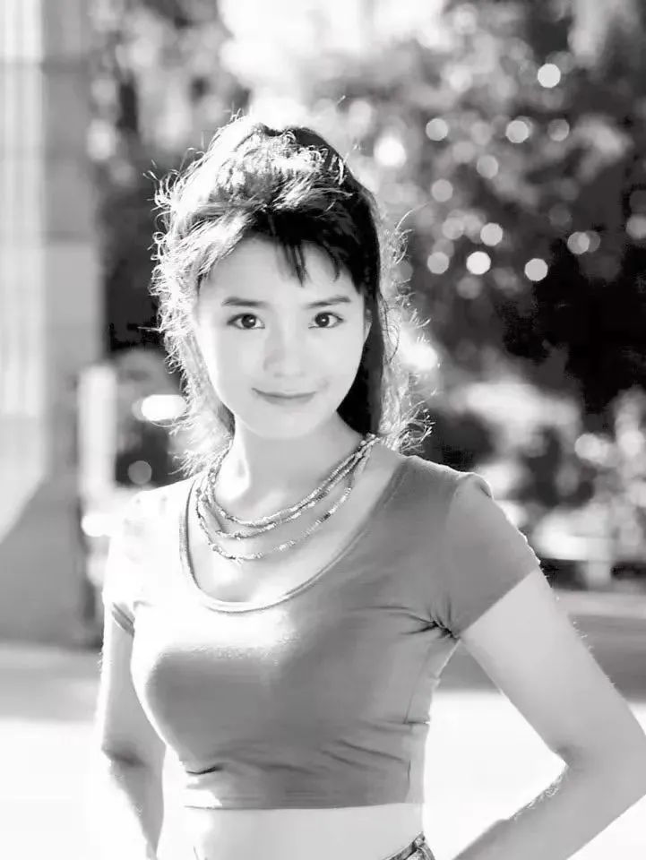 10位央视女主持人颜值对比，各有各的气质，甩一线女星几条街