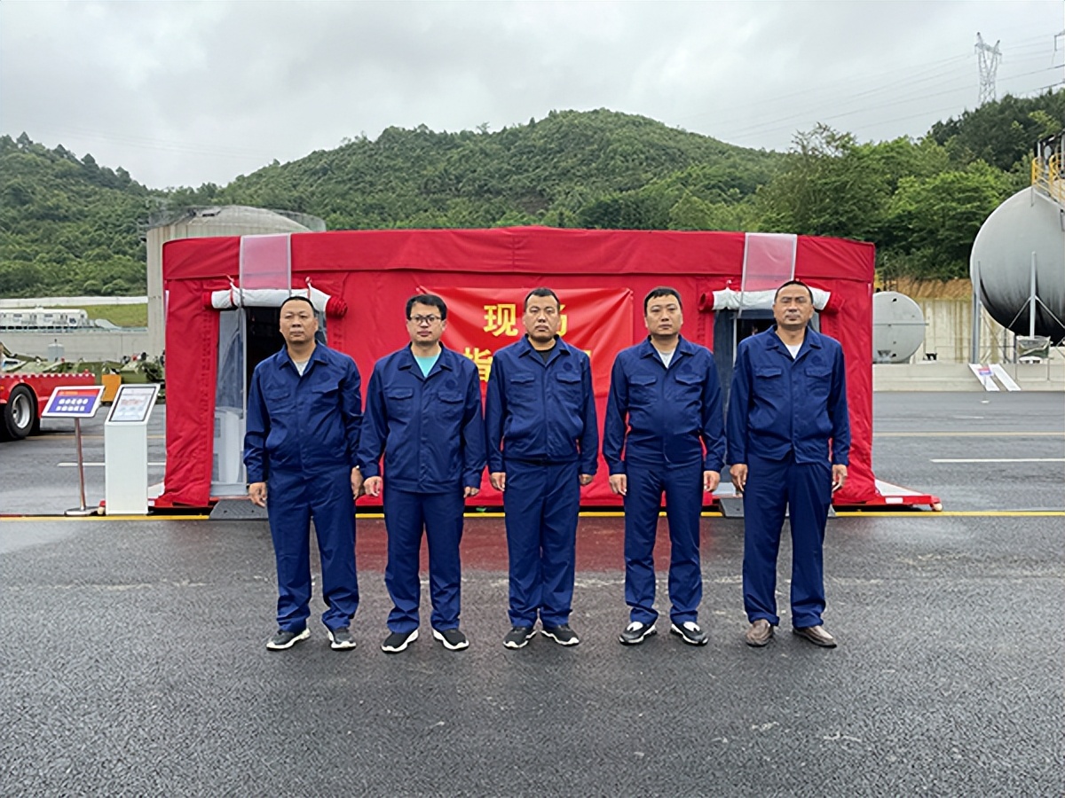 森源鸿马“1+N”智能方舱在贵州省消防救援后勤工作会议现场获赞