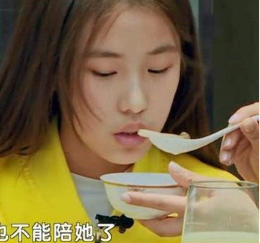 辽宁巨婴：16岁吃饭靠人喂，每天开销过万，2017年变形后怎么样了