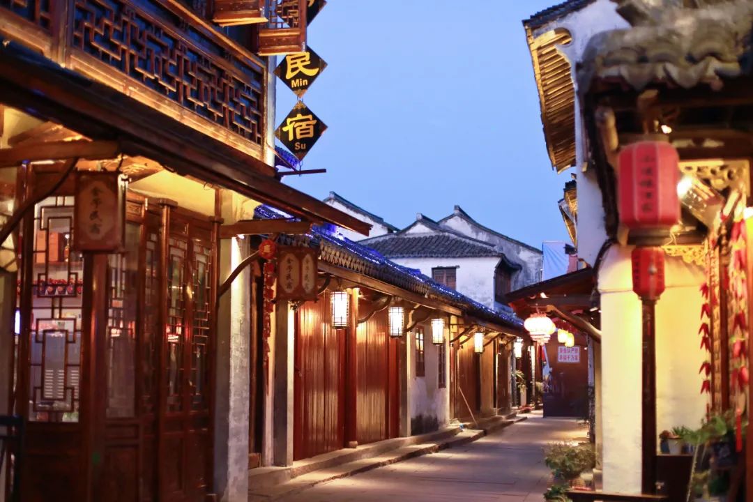 去苏州两三天怎么玩最经典？江南古镇、特色街区、绚丽之夜都在这