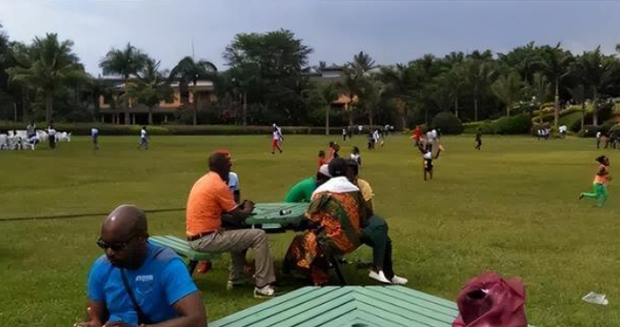 七年前中国女大学生嫁给非洲王子，生下2个女儿，现娘家定居非洲