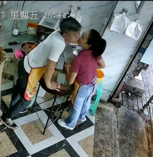 赵丽颖和大勋这事一上热搜，杨幂和刘恺威离婚那事果然也跟着上了