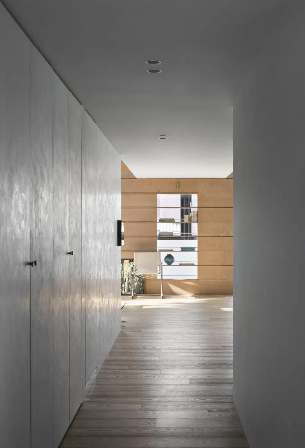 收纳不够吗？善用走道空间，让玄关一平抵三平