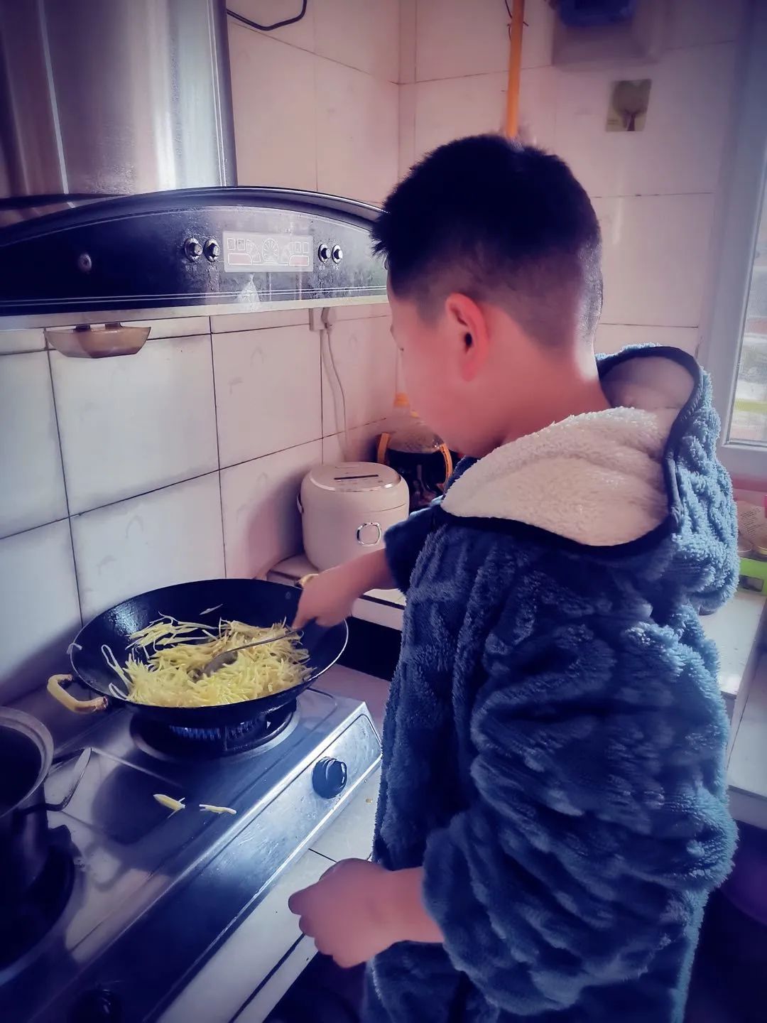 以劳动之名 收获成长之乐｜新兴小学开展“小农夫”劳动教育课程