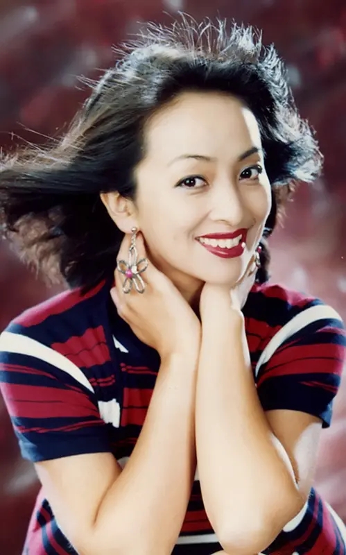 谁说她们只能演妈妈？这9位女星年轻时颜值惊人，不输现在流量花