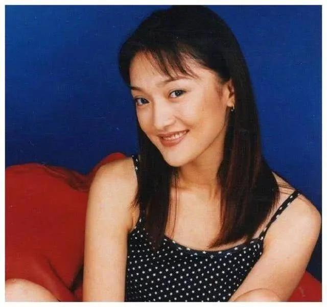 二十年前的众女星照片，变化一目了然