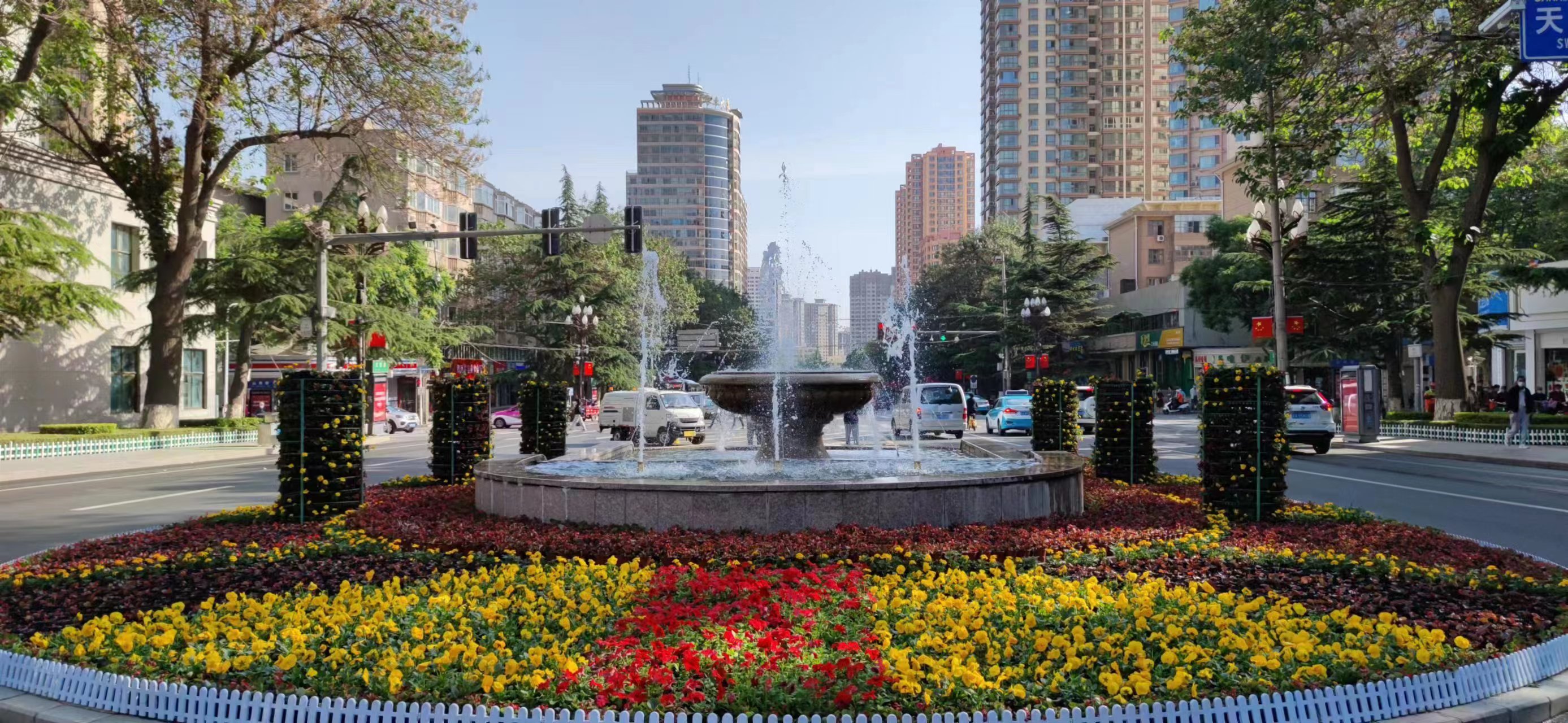 兰州市西固区人民政府 部门动态 为城市"换装"创造有温度的景观